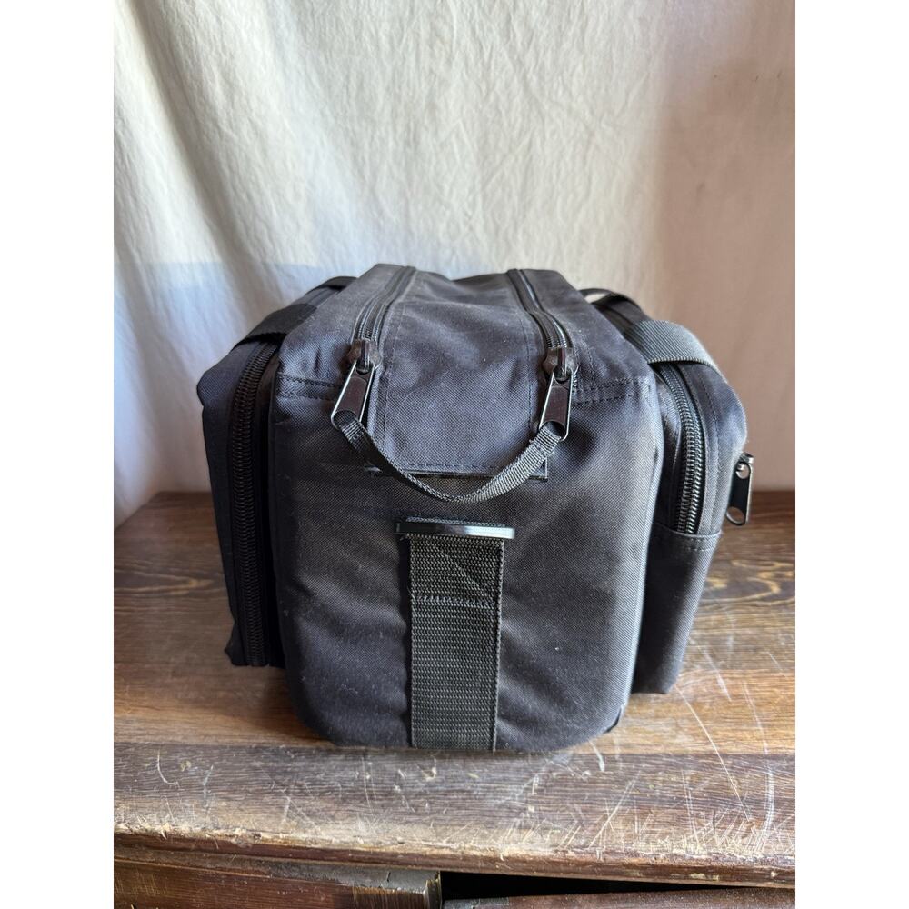BlackHawk Sportster Deluxe Tactical Shooting Large Range Bag - 15" x 11" x 10". - Picture 3 of 8